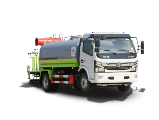 国六大多利卡喷洒车