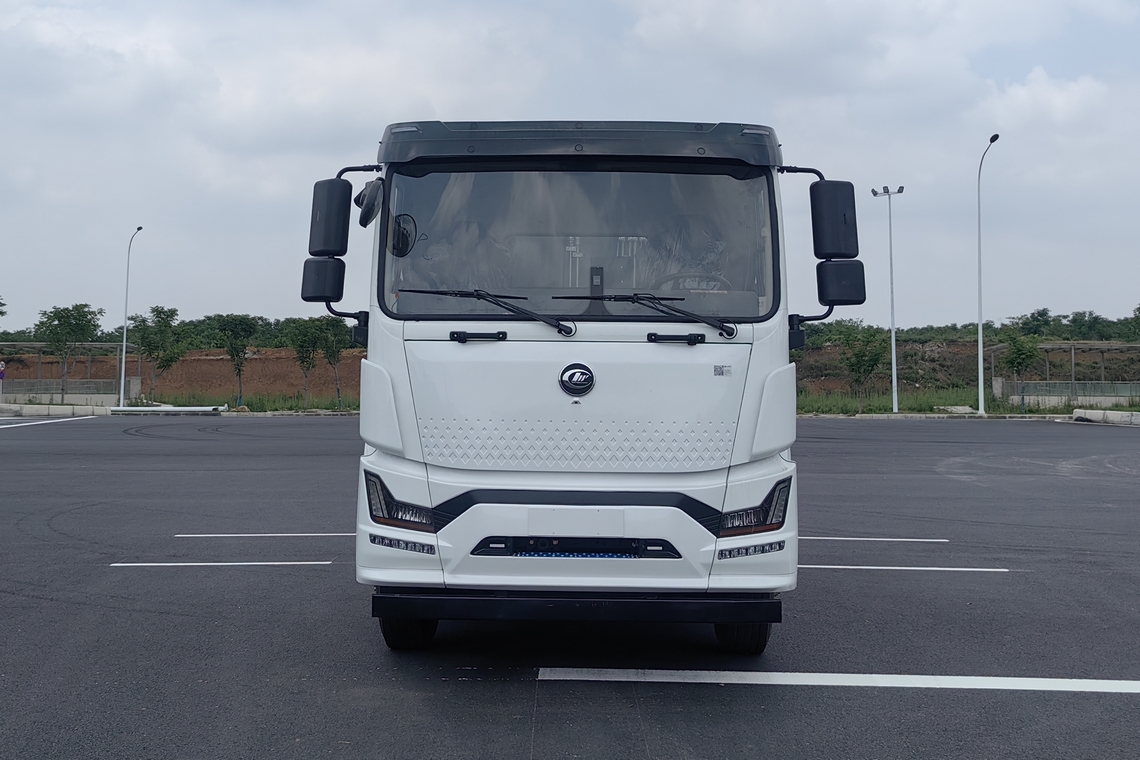 18方纯电动压缩式垃圾车