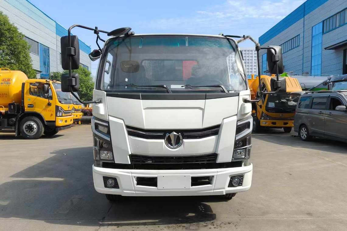 7方混动压缩垃圾车